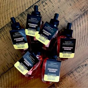 ⭐️NWT⭐️ Strawberry Daiquiri Bath and Body Works Wallflowers